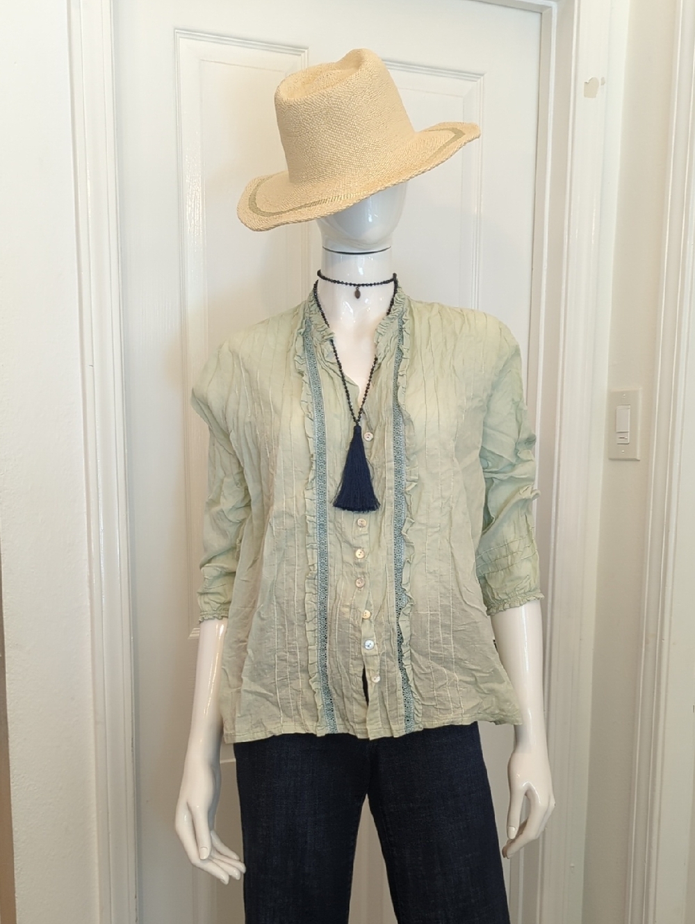 J. Peterman Green Sage Button Front Ruffle Blouse 100% Cotton M